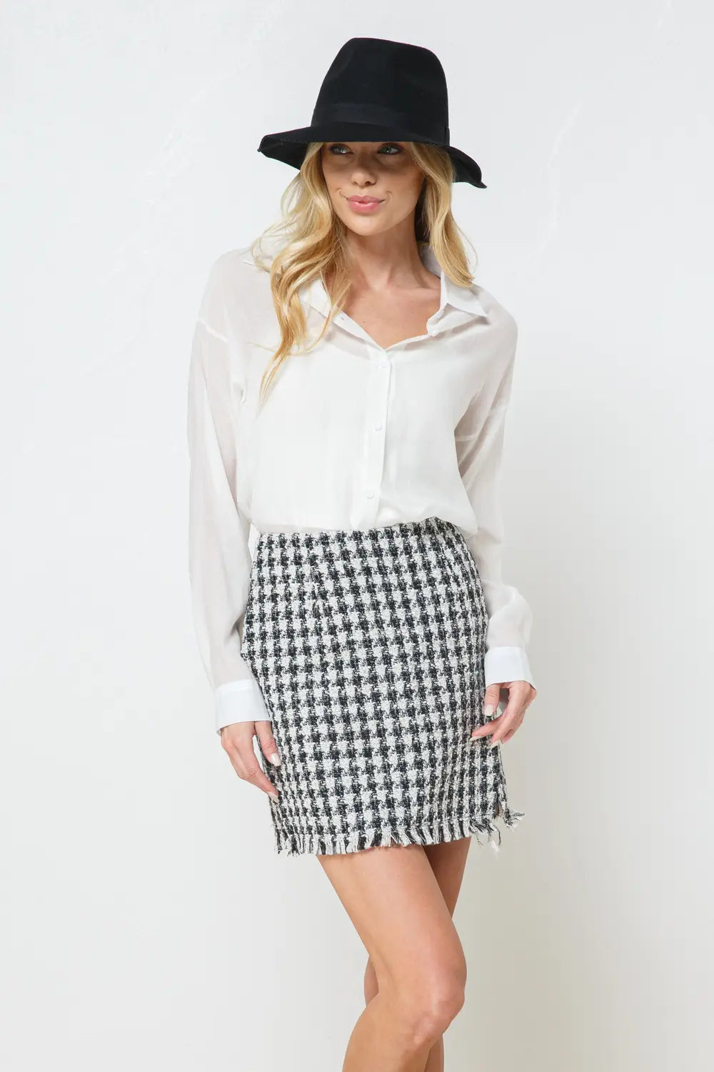 Houndstooth Boucle Tweed Slit Mini Skirt