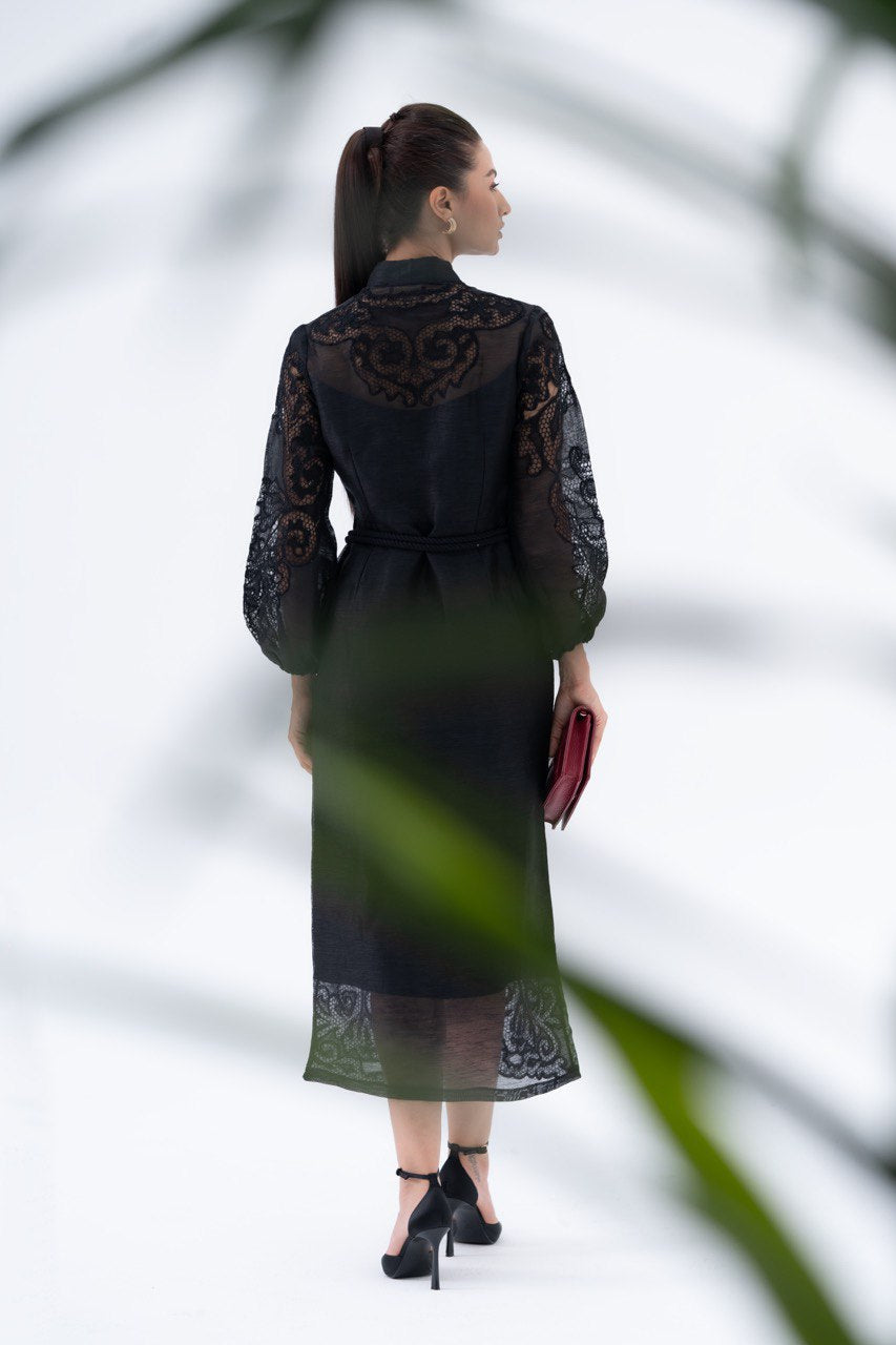 Chic lace dress