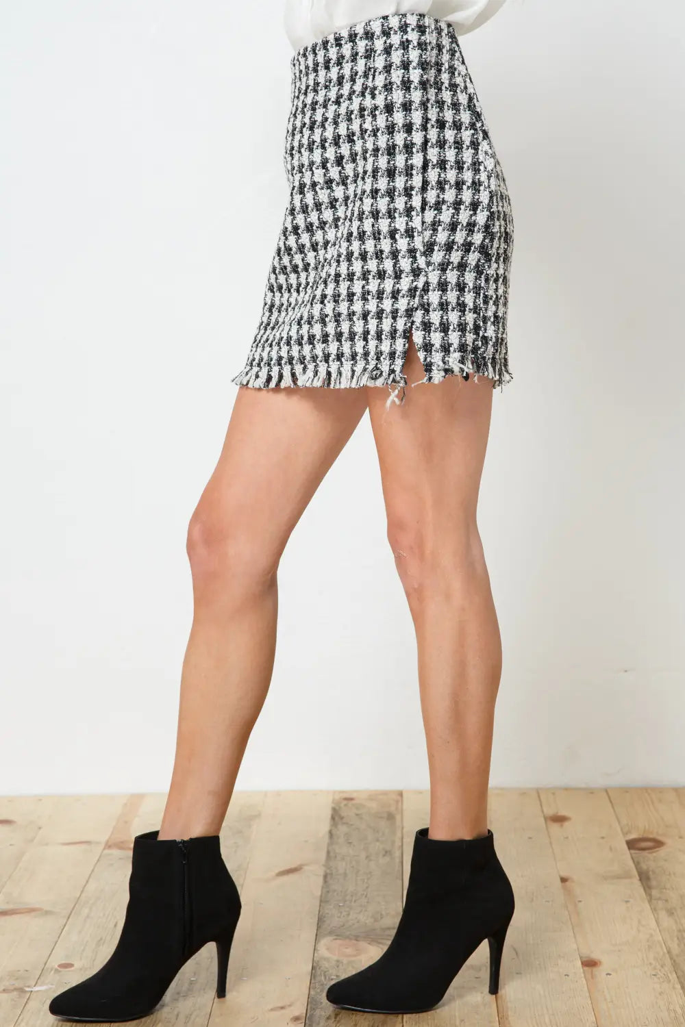 Houndstooth Boucle Tweed Slit Mini Skirt
